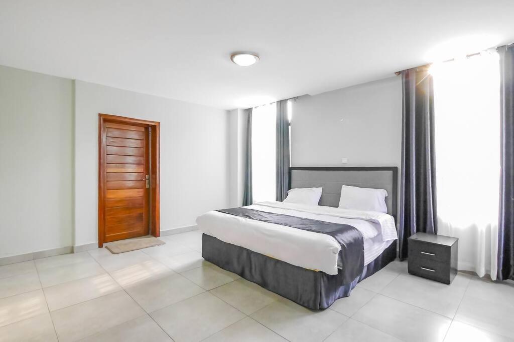 Ultra Modern Apartment In Nyarutarama Kigali Eksteriør billede