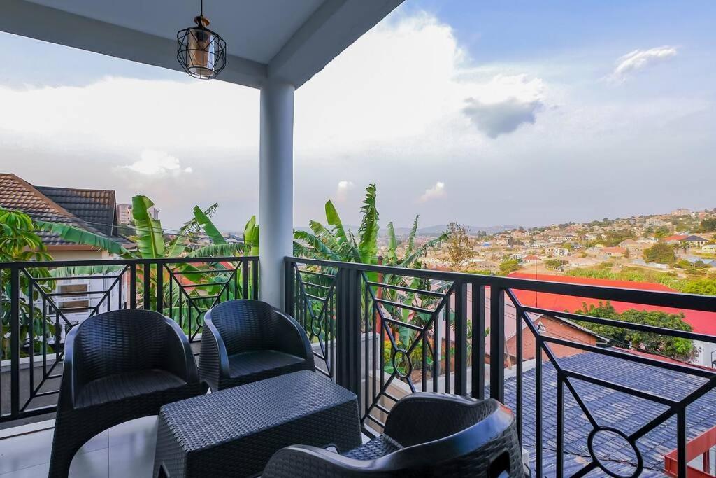 Ultra Modern Apartment In Nyarutarama Kigali Eksteriør billede